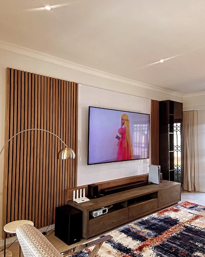 30164270-7885-437B-8D30-C5BA10E717AF